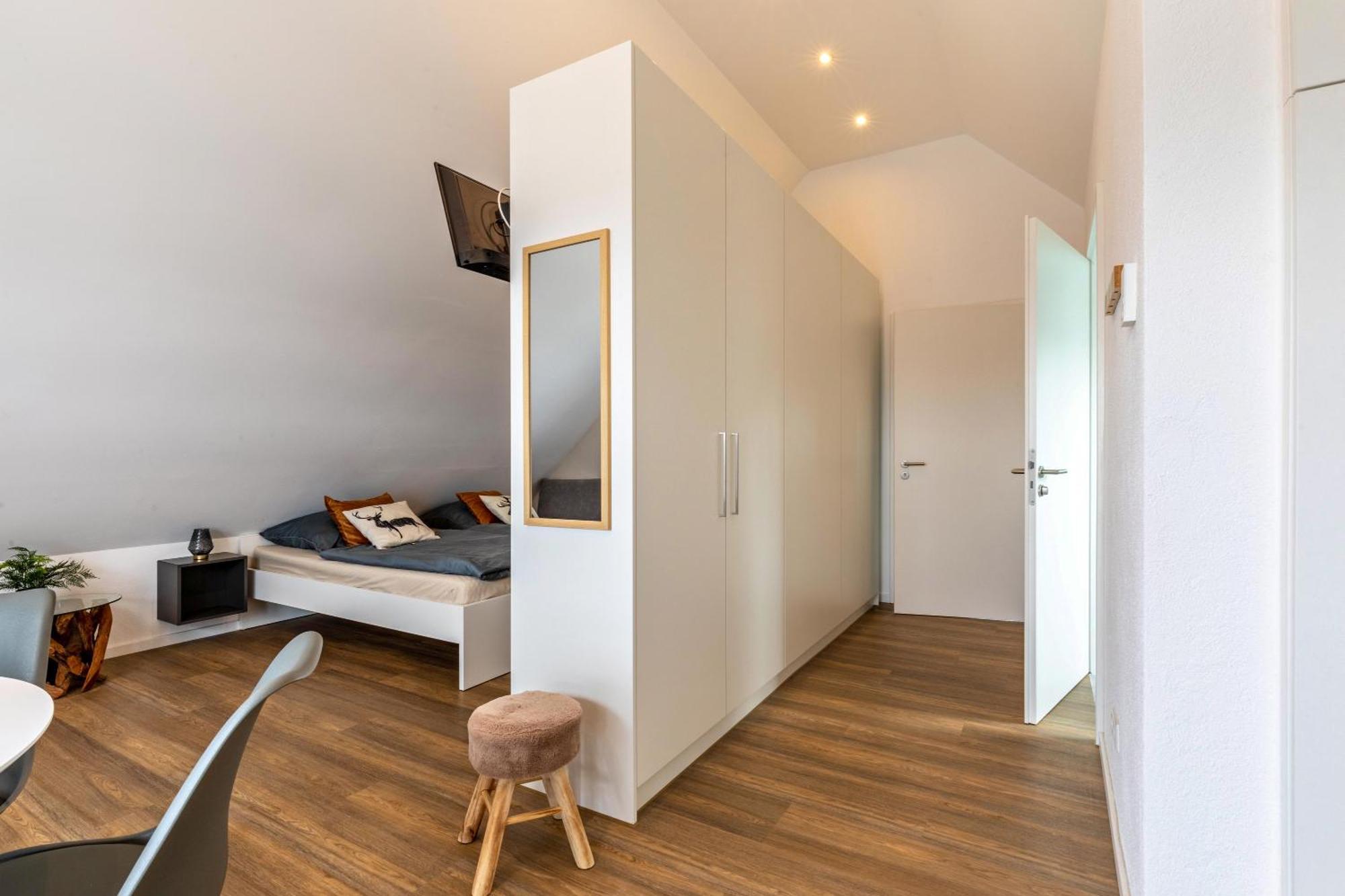 Studio 6 Parkside Apartments Guntzbourg Extérieur photo